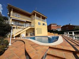 VILADECANS ESPECTACULAR CASA A LA VENTA photo 0