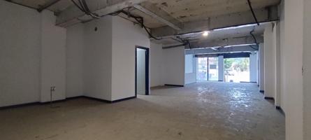 SANT BOI LOCAL COMERCIAL EN VENTA photo 0