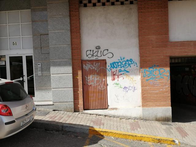 LOCAL EN VENTA EN CARDENAL CISNEROS (EN BRUTO) photo 0