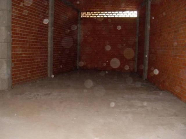 LOCAL EN VENTA ZONA PINILLA, 90 M2, EN BRUTO photo 0