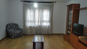 PISO EN VENTA ZONA VISTALEGRE. 3 DORMITORIOS, 2 BAÑOS, TRASTERO Y GARAJE. photo 0