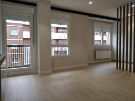 VENTA PISO REHABILITADO ZONA CAMPUS. 2 DORMITORIOS, 2 BAÑOS, GARAJE OPCIONAL. photo 0
