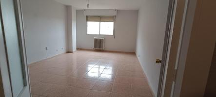 VENTA DE PISO EN ZAMORA ZONA PEÑA TREVINCA, 4 DORMITORIOS, 2 BAÑOS Y GARAJE photo 0
