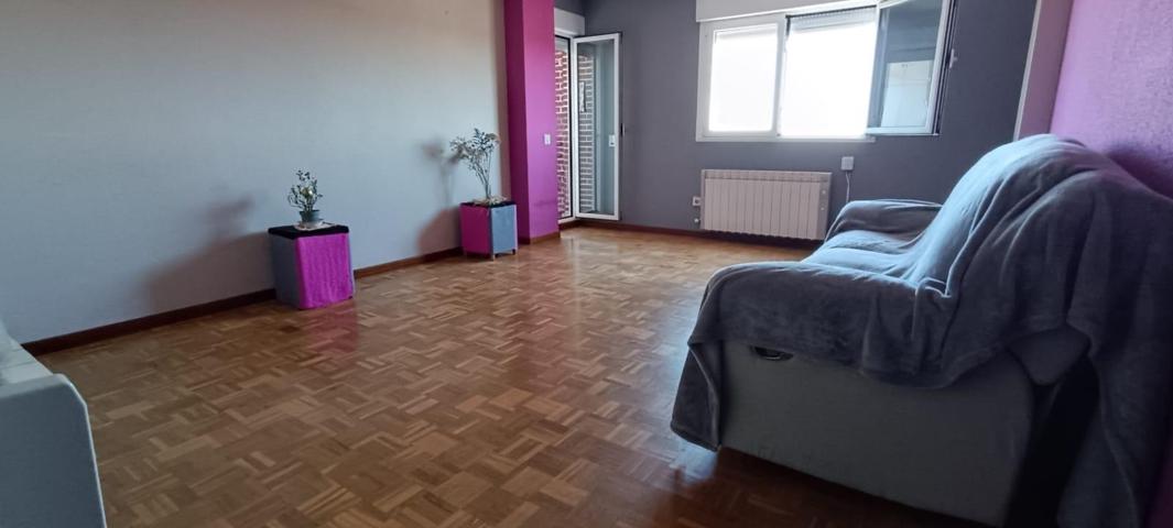 VENTA DE PISO EN ZAMORA ZONA LOS BLOQUES, 3 DORMITORIOS, 2 GALERÍAS, DESPENSA, BAÑO Y GARAJE photo 0