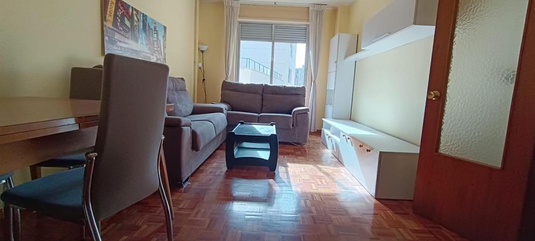 VENTA DE PISO INTERIOR EN ZAMORA ZONA CENTRO (PEATONAL), 3 DORMITORIOS, 1 BAÑO... photo 0