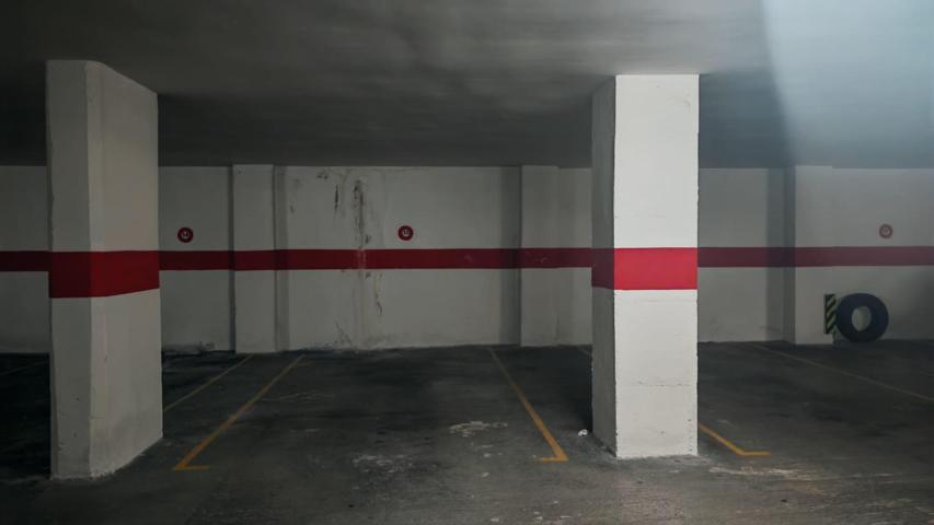 GARAJE EN VENTA EN LA ZONA DE PUERTA NUEVA photo 0