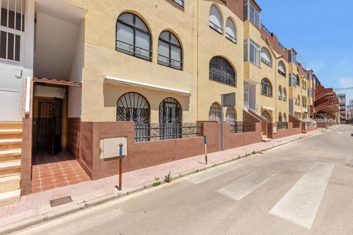 Encantadora vivienda en planta baja a solo 300 metros de la playa en La Mata photo 0
