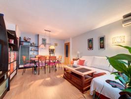 Vivienda de tres dormitorios y dos baños en muy buen estado. photo 0
