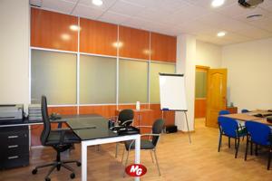 LOCAL COMERCIAL COMPLETO CENTRO DE ALMERIA - OFICINAS - ASESORIAS - DESPACHO ABOGADOS photo 0