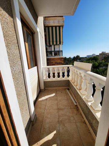 4 HABS, 2 BAÑOS, AL LADO PLAYA, GRAN PISO 95.000 EUROS!! photo 0