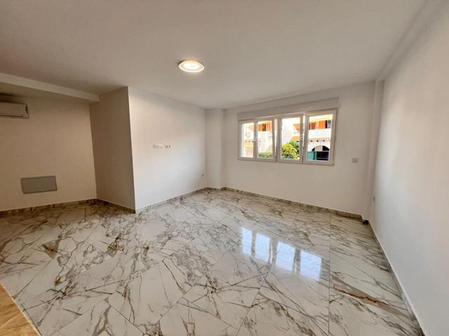 TODO REFORMADO! APARTAMENTO A 100 METROS DE PLAYA ,TORREVIEJA photo 0
