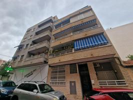 TORREVIEJA, A 50 MTROS PISCINAS NATURALES 3 HABITACIONES TERRAZA 148.000 EUROS !!!! photo 0