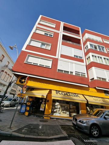 TORREVIEJA APARTAMENTO 3 HABS MUY AMPLIO EN PLENO CENTRO 158.000€ photo 0