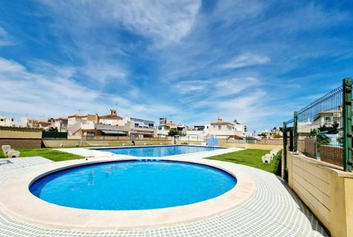 OFERTÓN !!!!!!!!!!!!!!!!!!!!! BUNGALOW 3 HABS CON SOLARIUM Y PISCINA 125.000€ photo 0