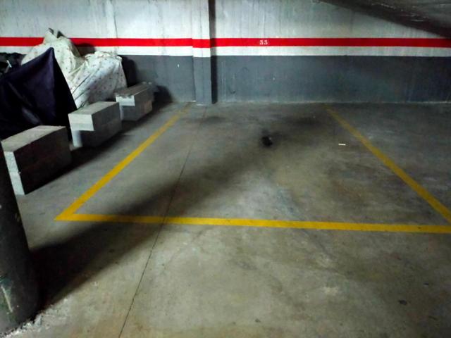 Parking en Les Franqueses del Valles (zona Ayuntamiento) 🚗🅿️ photo 0