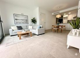 CASA DE NUEVA CONSTRUCCIÓN EN EL CENTRO DEL PUEBLO CON AMPLIA TERRAZA Y GARAJE PRIVADO. photo 0