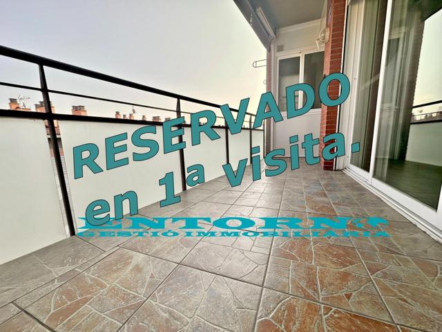 ¡¡ EXTRAORDINARIO PISO EN ZONA LAGO CON PARQUING Y TRASTERO !! photo 0