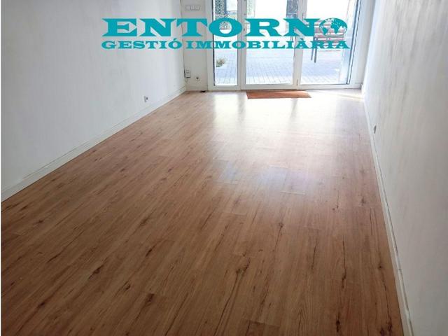 LOCAL EN EL CENTRO DE MOLLET photo 0