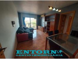 AMPLIO PISO EN MOLLET! photo 0