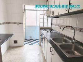 ¡¡ PISO IDEAL PAREJAS Y FAMILIAS EN EXCELENTE ZONA !! photo 0