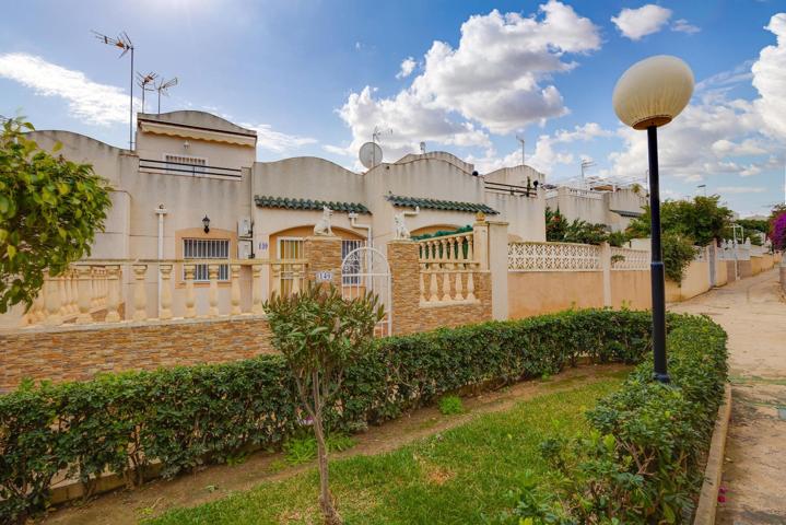 Casa En venta en Los Balcones - Los Altos Del Edén, Torrevieja photo 0