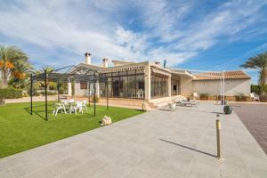 Chalet independiente de lujo en suelo urbanizable photo 0