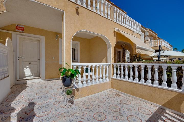 INCREIBLE BUNGALOW PLANTA BAJA CON ENORME TERRAZA Y A 400M DE LA PLAYA photo 0