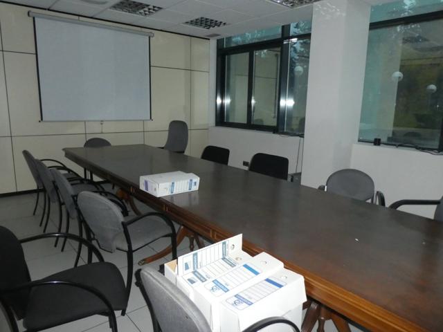LOCAL COMERCIAL EN ALQUILER. PRECIO NEGOCIABLE! photo 0