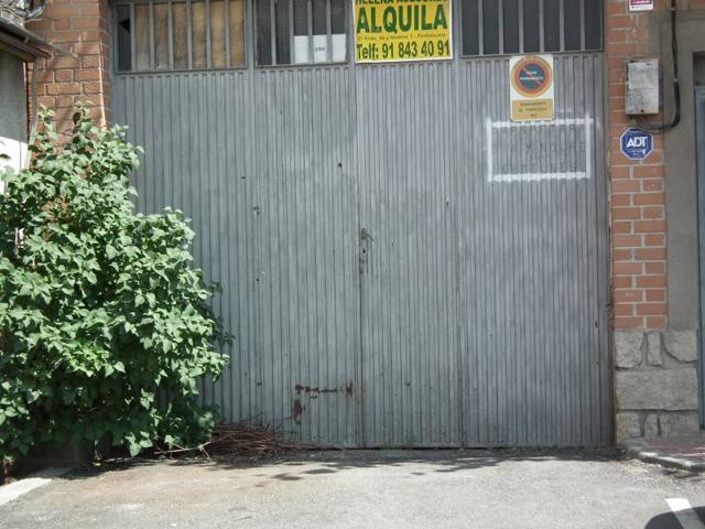 LOCAL- NAVE EN CALLE PRINCIPAL DEL PUEBLO photo 0