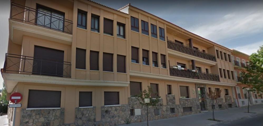 SE VENDEN PLAZAS DE GARAJE photo 0