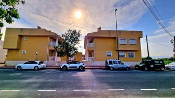 Apartamento en planta baja con solárium privado en Daya Nueva — entre el campo y el mar photo 0