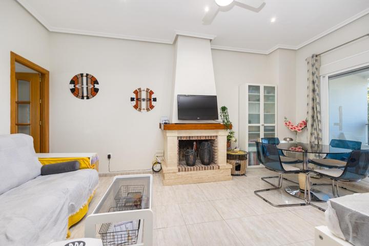 Elegante Propiedad Doble con Vistas al Campo y Acabados de Lujo photo 0