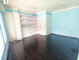 LOCAL COMERCIAL EN EL CENTRO DEL PUEBLO photo 0