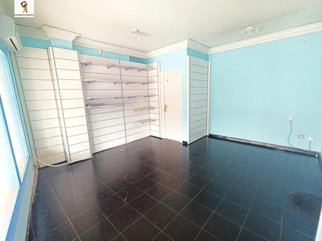 LOCAL COMERCIAL EN EL CENTRO DEL PUEBLO photo 0