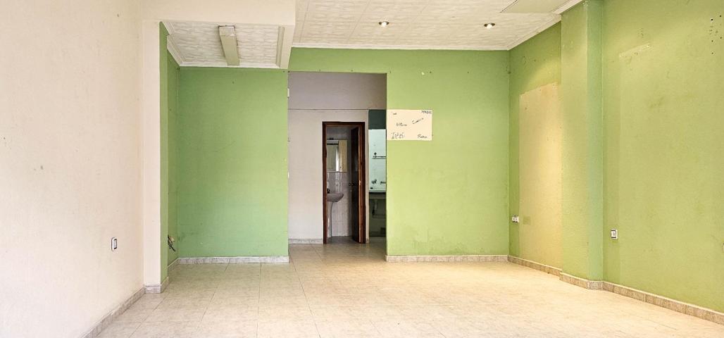 Local comercial apto para cualquier tipo de negocio en Can Rull photo 0