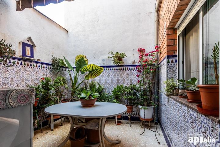 Casa con garaje y terraza en Torre Romeu! photo 0