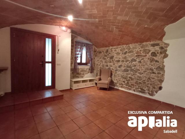 CASA EN VENTA CASTELLAR DEL VALLES, CON GARAJE !! photo 0