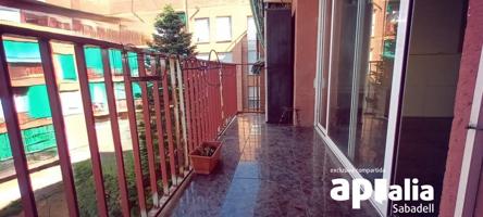 PISO DE 3 HABITACIONES EN LA CREU DE BARBERÀ photo 0