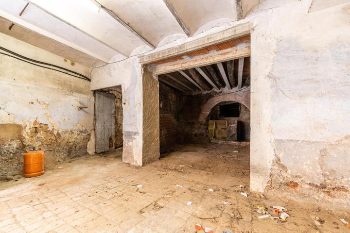 Oportunitat al centre de Sant Llorenç Savall! Pis conservat amb terrassa photo 0