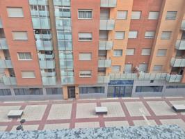 Se alquila bonito apartamento por Principe de Asturias photo 0