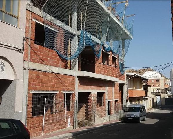 Edificio en construccion detenida ejecutado en un 31,50% photo 0