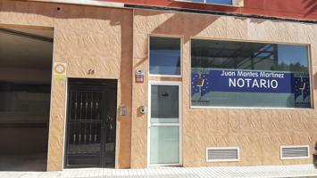 ¡Local comercial en Novelda! photo 0