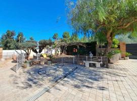 Casa con terreno en Urbanización La Redonda, Canals - Oportunidad única photo 0