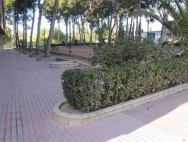 LOCAL COMERCIAL EN EL PARQUE ESQUINA photo 0