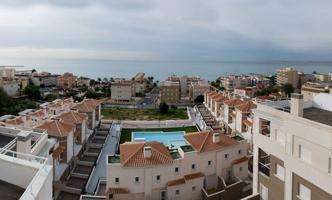 BUNGALOW A ESTRENAR EN SANTA POLA photo 0