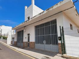 Edificio para construir con terreno urbano y rústico incluido photo 0