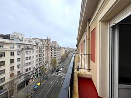Alquiler para fijo de piso de 4 dormitorios con balcón y ascensor en Calvo Sotelo☀️ photo 0