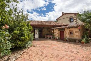 Casa rural con encanto en Valderredible 🌳☀️ photo 0