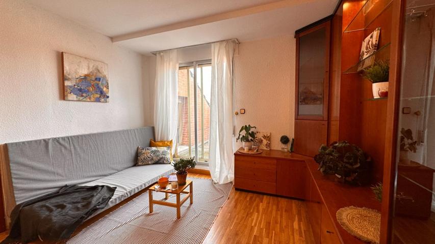 ¡Vive Cerca del Centro en un Piso con Terraza de Ensueño! photo 0
