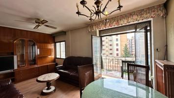 Piso de 4 dormitorios con orientación sur. photo 0